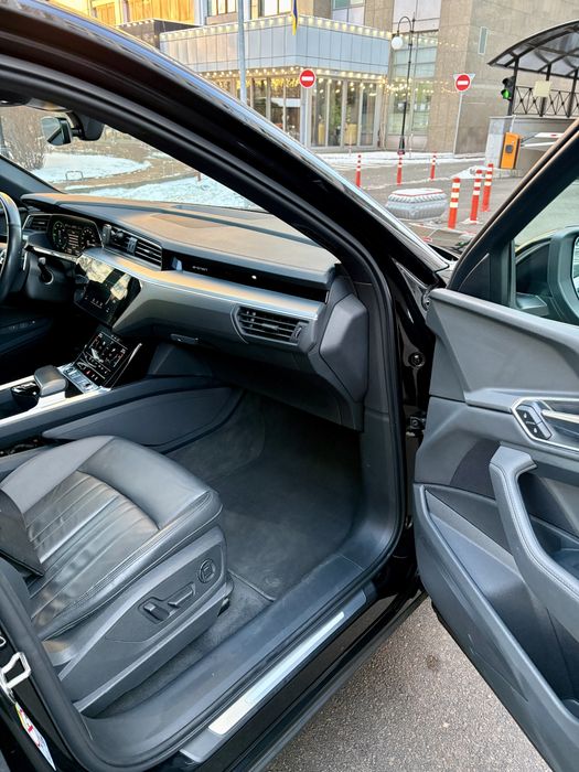 AUDI E-tron 50 - 71kwt 2020