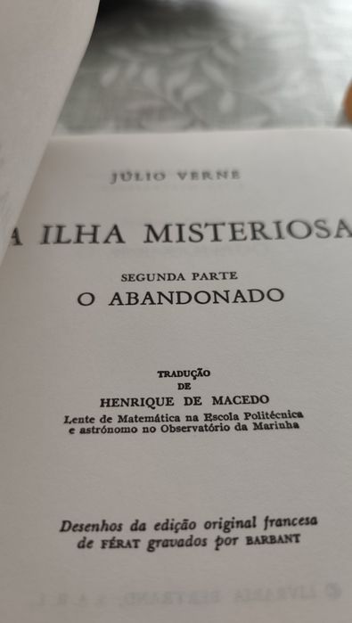 Livro antigo Júlio verne