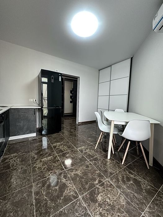 Видова квартира подобово, ЖК Річ Таун