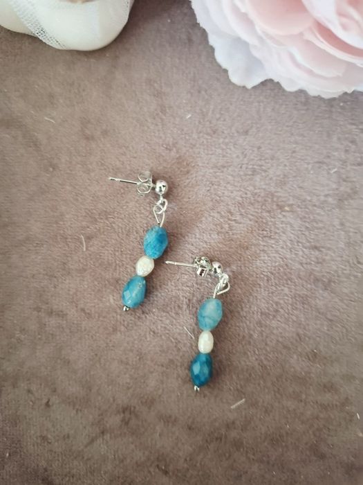 Kolczyki handmade z naturalnych kamieni apatyt perły