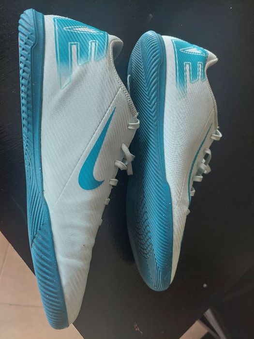 Sapatilhas futebol Nike n. 41