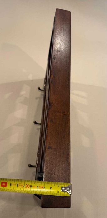 Cabide em madeira para fixar a parede (novo)