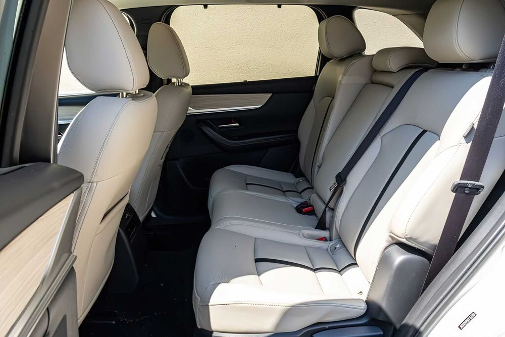 Mazda CX-90 PHEV Preferred Package      2025