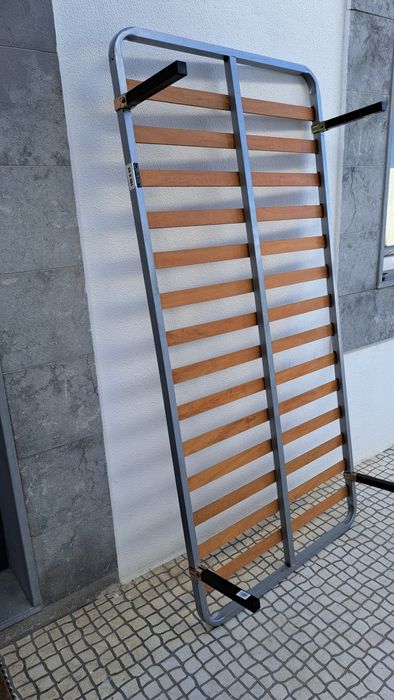 Colchão 90x190x20 com base cama estrado