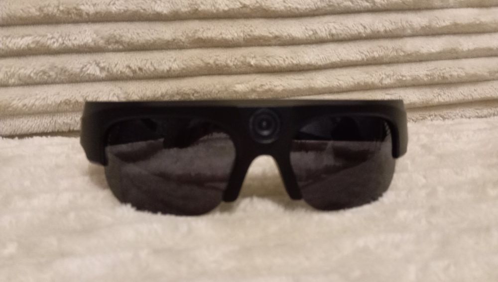 Окуляри з камерою