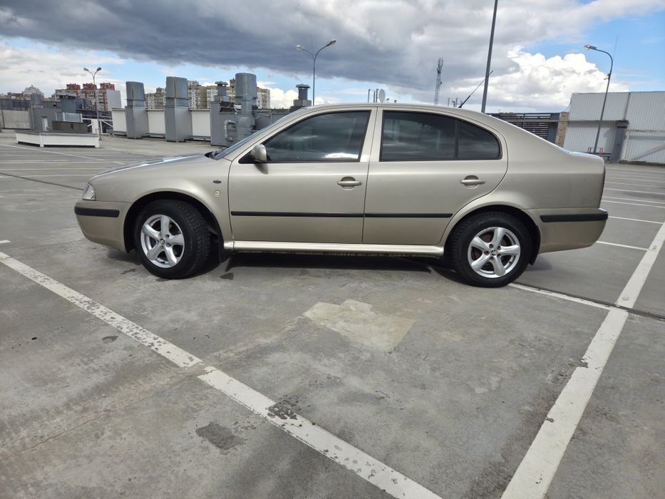 Skoda Octavia Tour