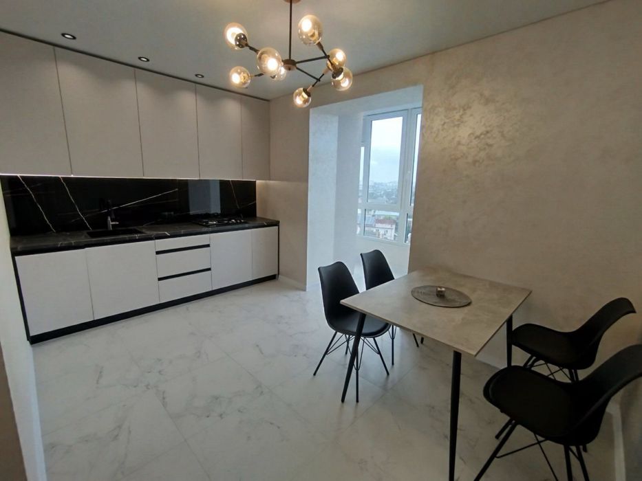 двокімнатна квартира з ремонтом в обжитій новобудові