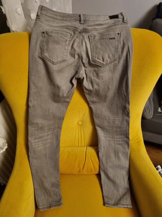 Jeansy damskie Zara 40