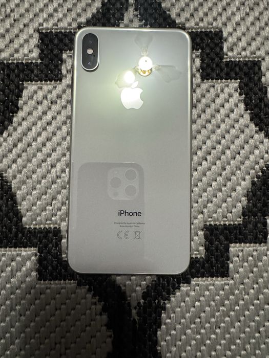 Продам IPhone Xs Max