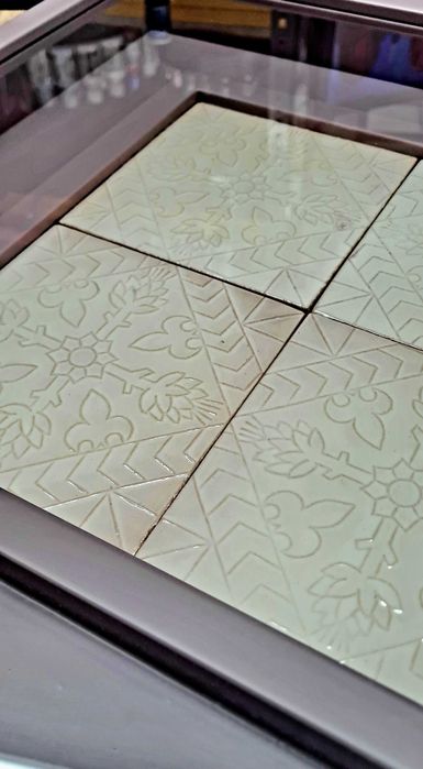 Painel 4 azulejos decorativos com moldura