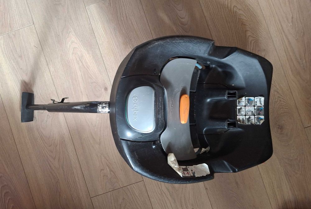 Baza isofix cybex i fotelik cybex cloud q