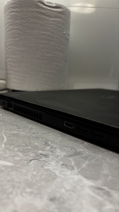 Dell inspirion 15 laptop mocny 15cali windows11