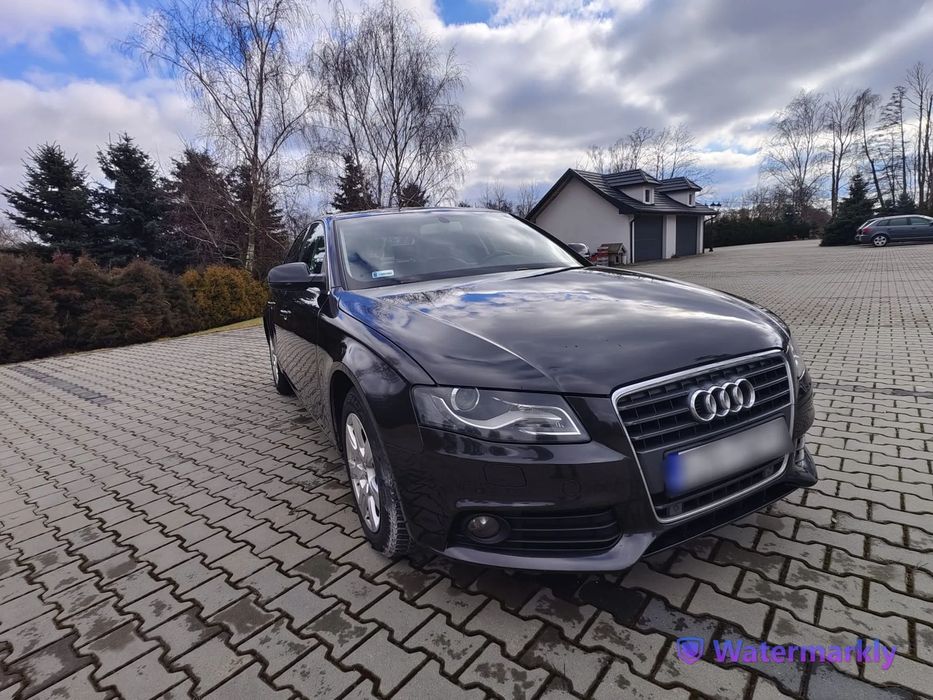 Audi A4 Limousine Audi A4 B8 2.0 TDI 143 KM (CAGA) – 2011 – Manual – Lavagrau LZ7L
