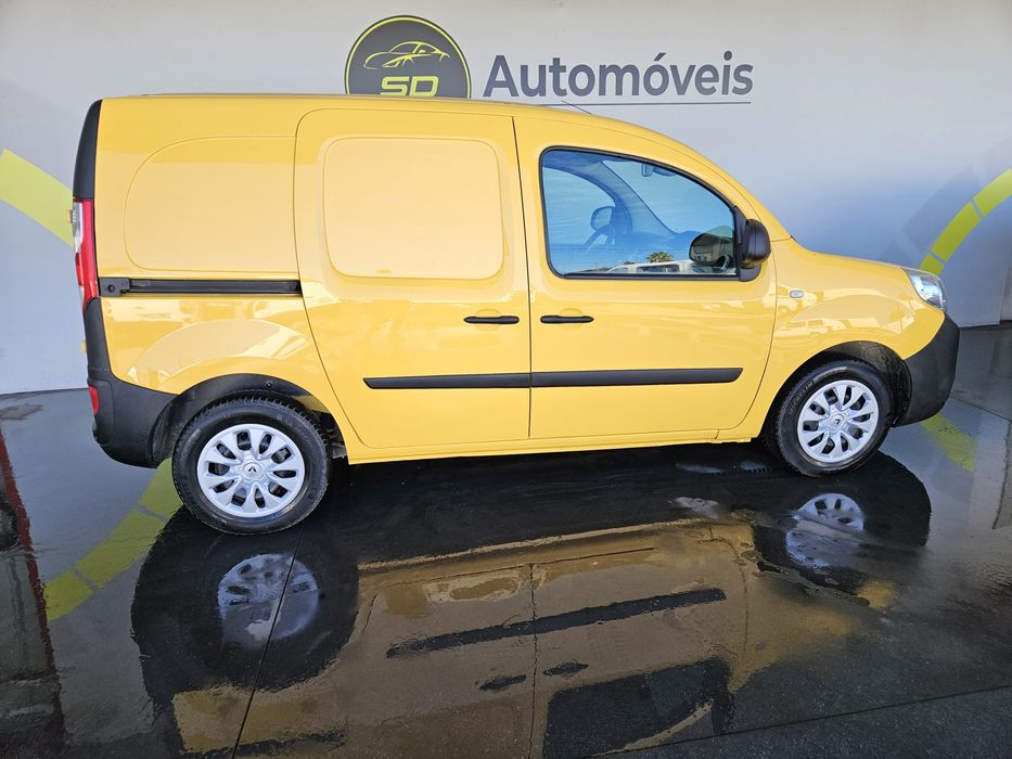Renault kangoo impecável ano 2018
