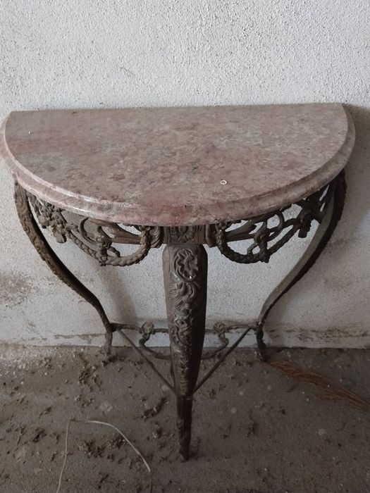 Vários artigos para venda