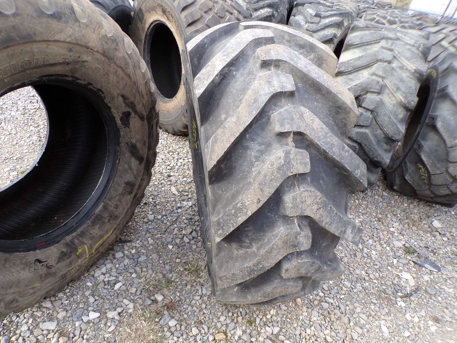 Opona 18-19.5 DUNLOP (900 netto)