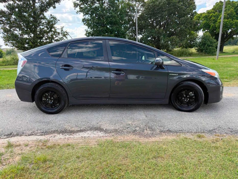 Toyota Prius Three      2015
