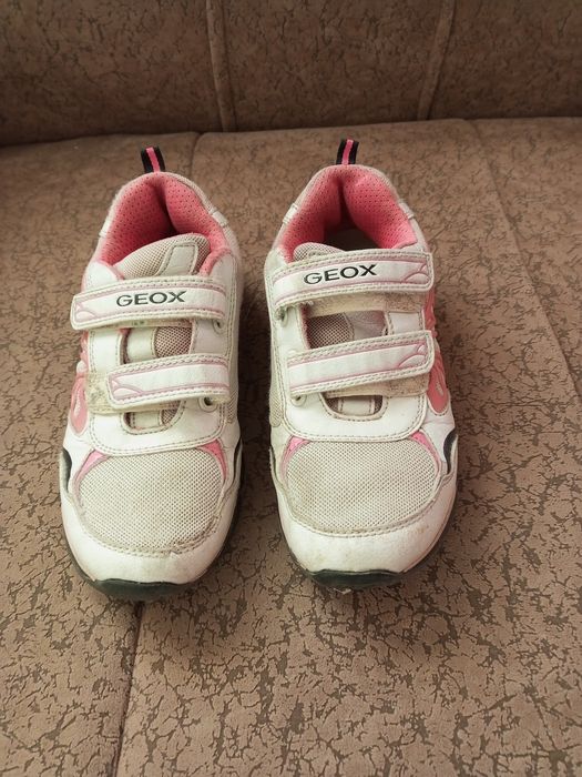 Кросівки для дівчинки GEOX