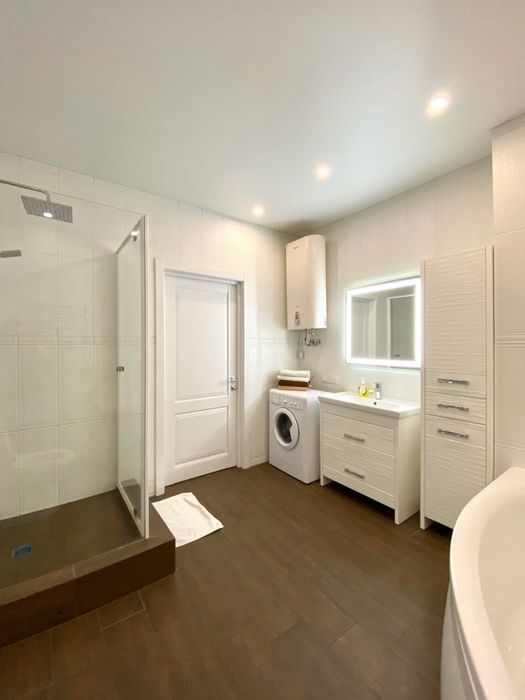 Гагарин Плаза.2 спальни.Посуточно.От хозяина.