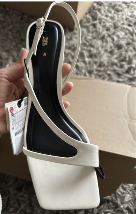 Босоніжки жіночі Zara