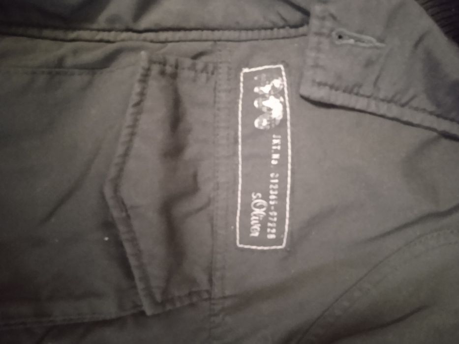 Продам фірмову куртку.Торг.