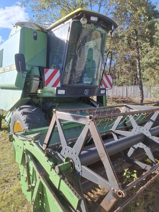 Комбайн джон дир 1075