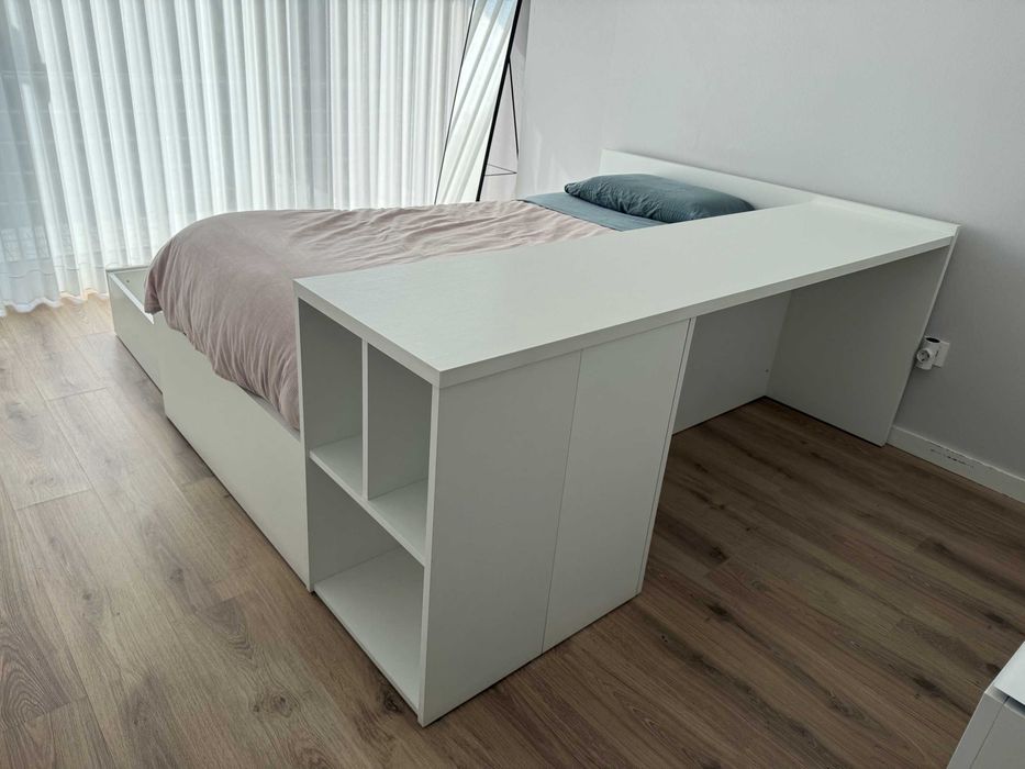 Quarto de solteiro c/ secretária integrada e móvel de apoio (Antarte)