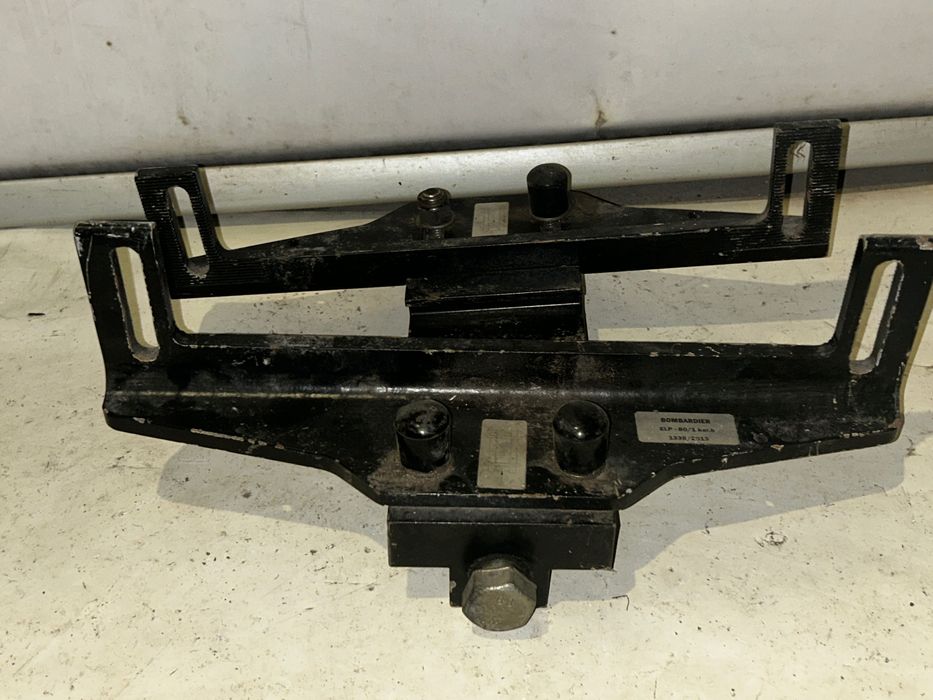 Jakieś imadło BOMBARDIER ??