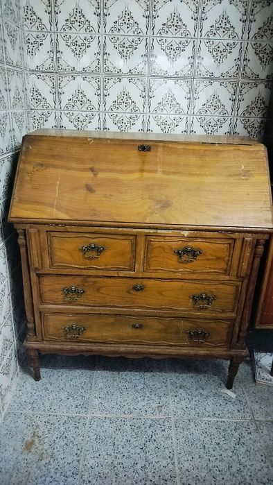 Antique secretary to restore in solid wood with multiple compartments64409315724801121