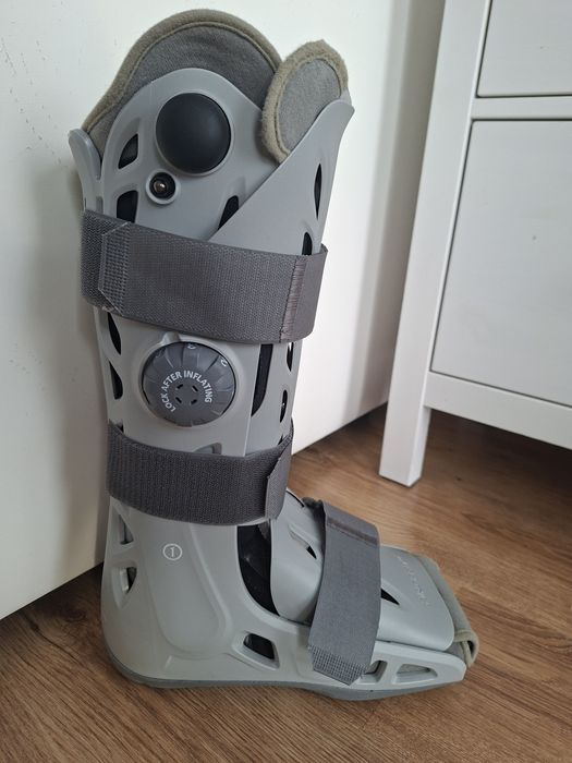 But ortopedyczny orteza aicast pneumatic walker