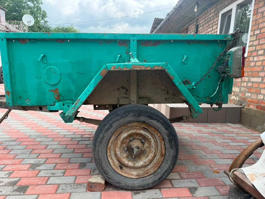 Причіп до автомобіля або мінітрактора