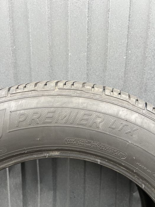 Пара р18 235/65 Michelin Premier Ltx