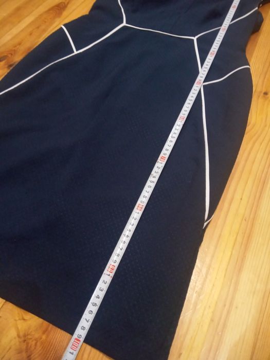 Женское платье размер м