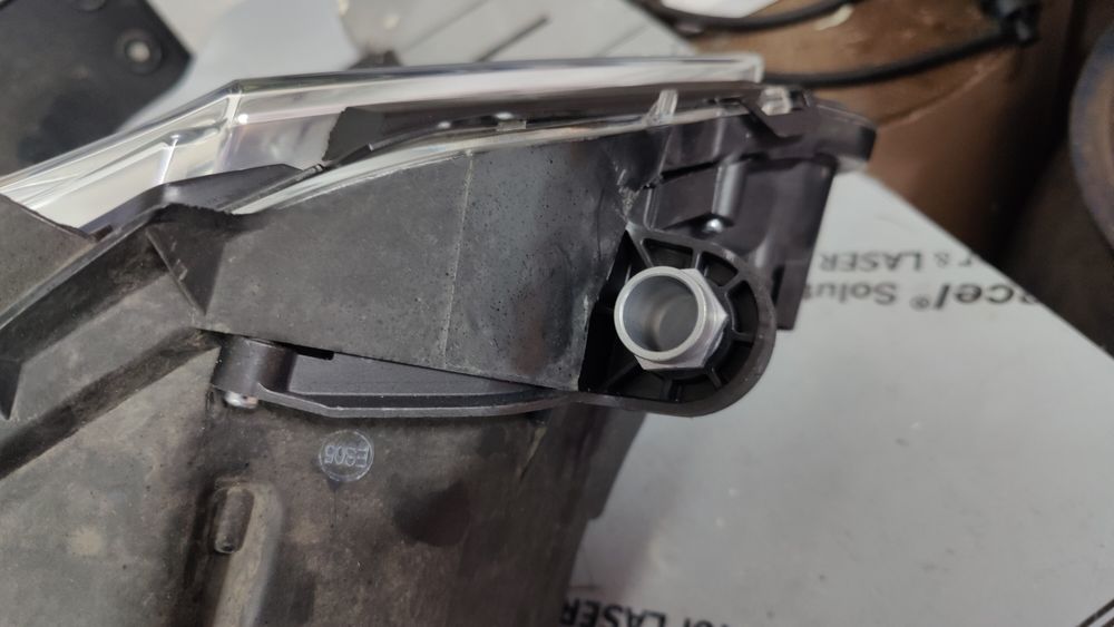 Lampy W212 MERCEDES ILS skrętne Bi-Xenon