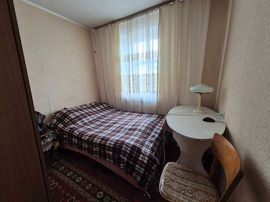 Продається 3-кімнатна квартира по вул. Стависька