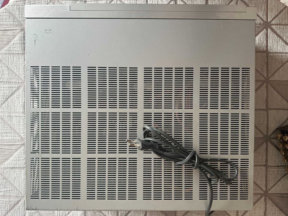 Yamaha A-1020 wysokiej klasy wzmacniacz