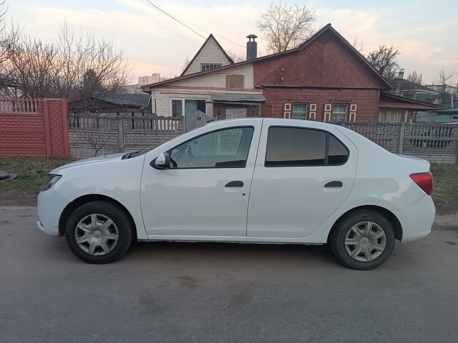 Оренда Рено логан