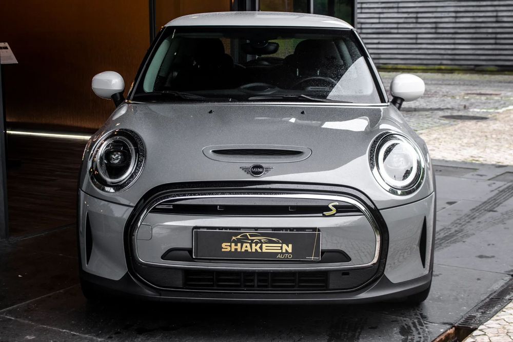 MINI 3 Portas Cooper SE Essential