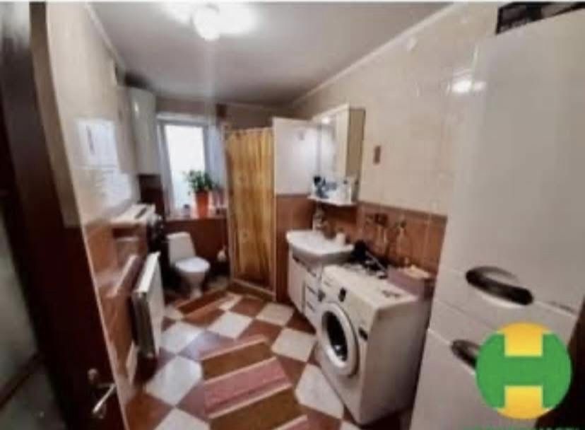 Продається 2-поверховий будинок