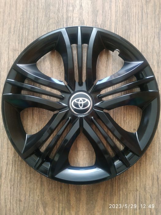 Колпаки Ковпаки Toyota Тойота r15  радиус есть все размеры 
Пр