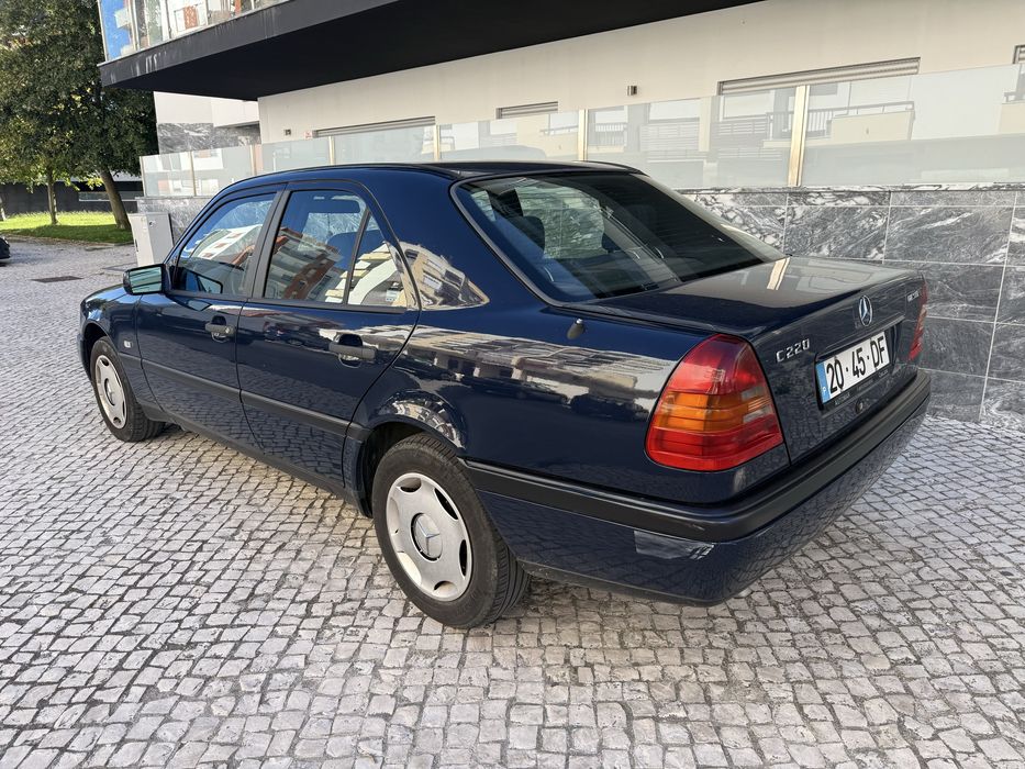Mercedes-Benz C 220D AC Nacional Excelente