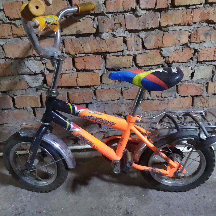 Велосипед дитячий,самокат.