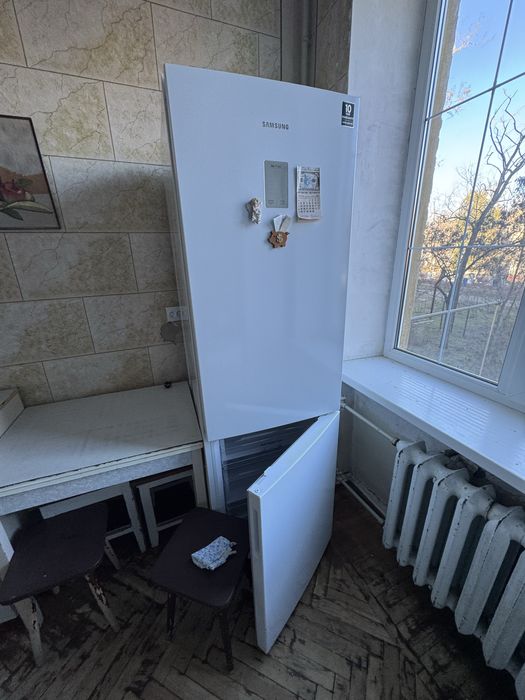 Продам холодильник Samsung