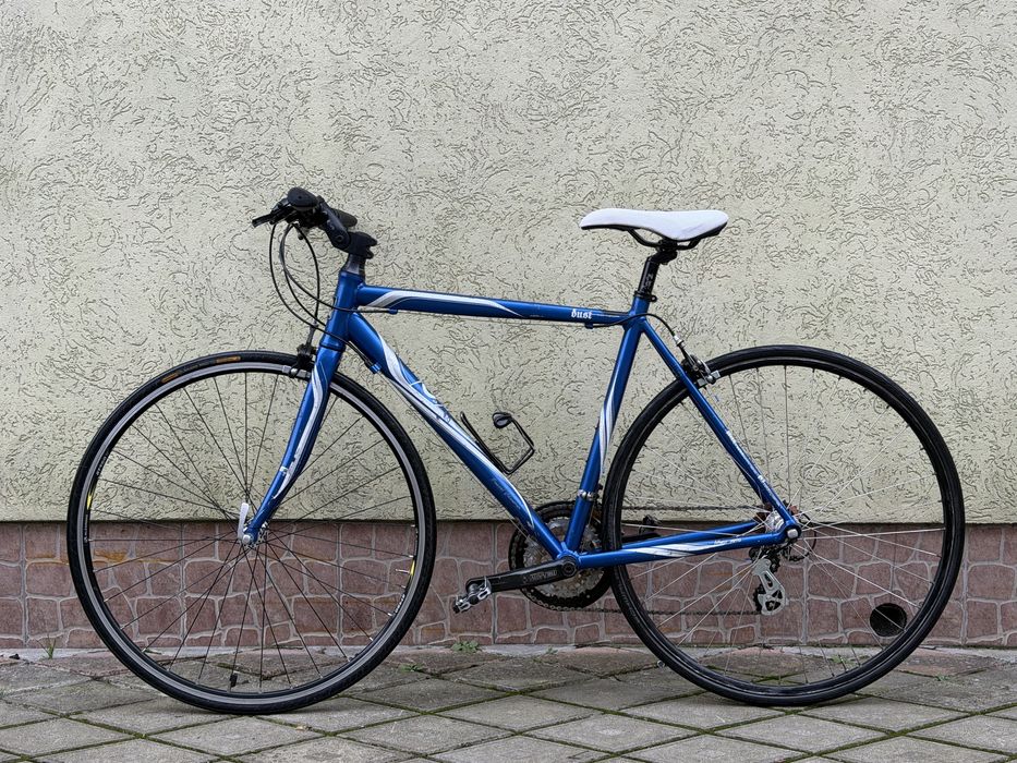 Шоссейний велосипед Cycles на 28 колесах