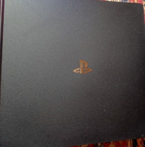 Konsola.Ps4 Pro.