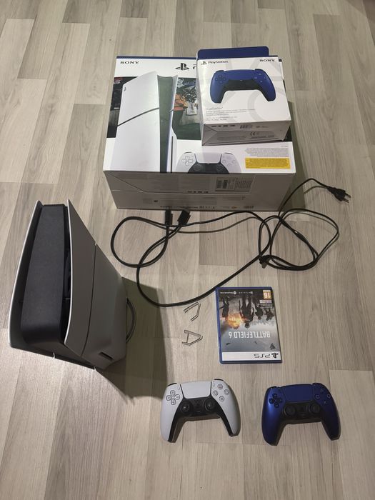 PS5 slim z napędem, Dwa pady, Gwarancja