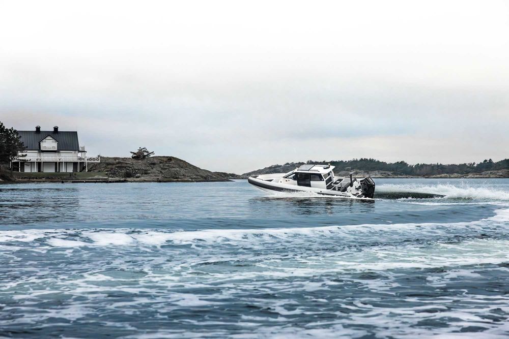 Iron 827 Coupe - Mercury 300, MBOATS - Olsztyn