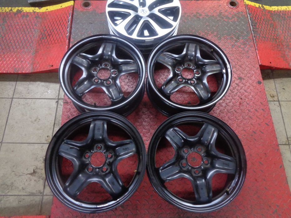 FELGI 7Jx17 OPEL INSIGNIA , ASTRA-J , Strukturalne , imitacja alu , 5x115 , Ładne