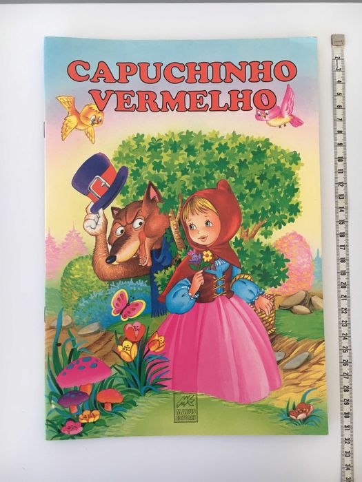 Livros infantis Disney Barbie Bambi fábulas