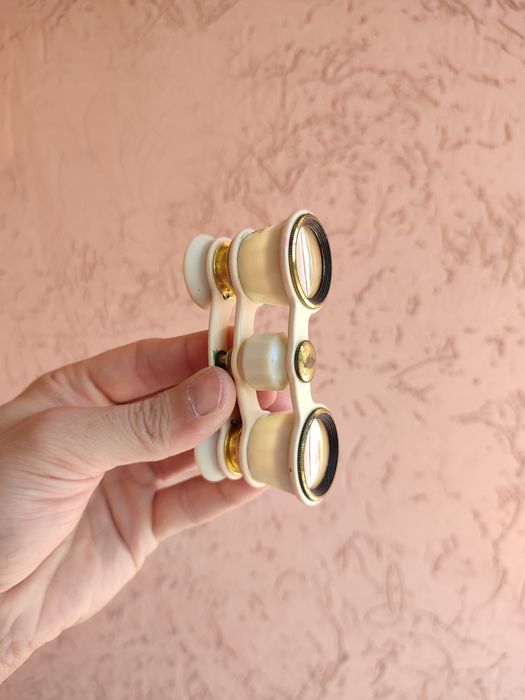 Театральний бінокль (іменний)